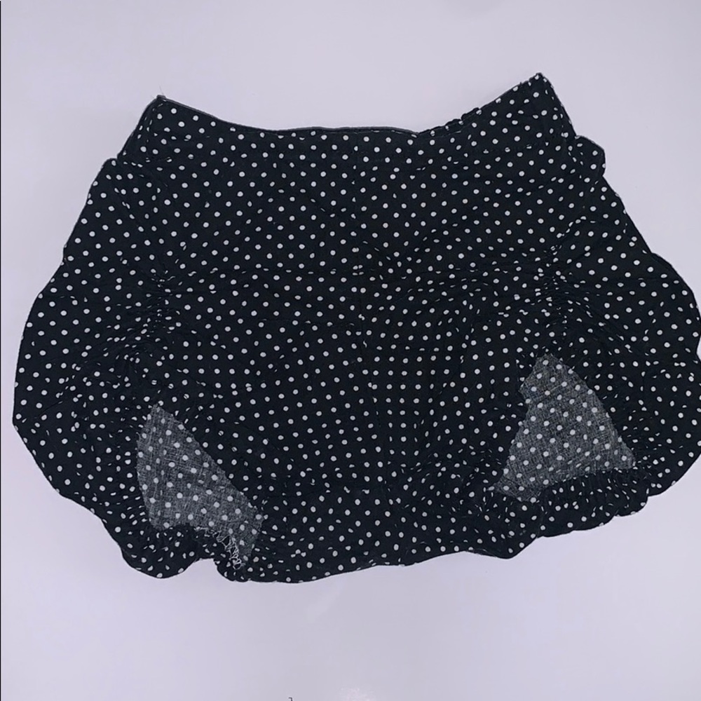 Polka dot puckered shorties/bloomers 12-18 months